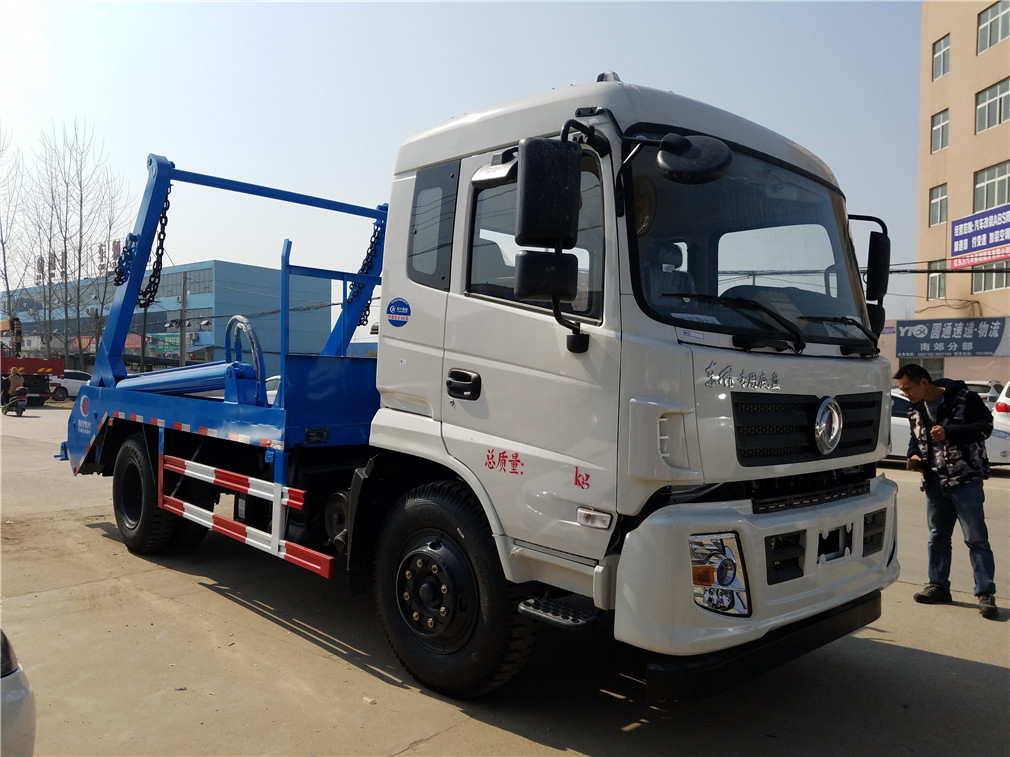 东风专底(10方)摆臂垃圾车