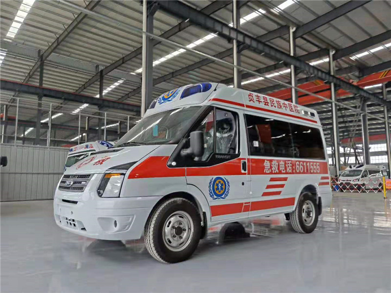 福特V348短轴中顶(转运、监护型)