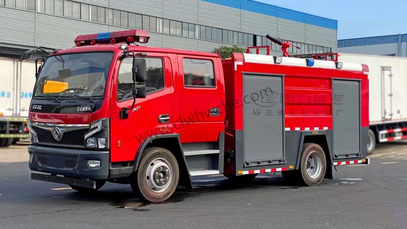 东风5吨水罐消防车