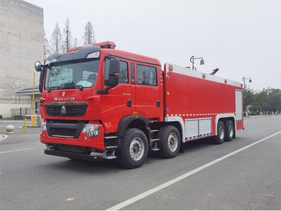 豪沃25吨水罐消防车