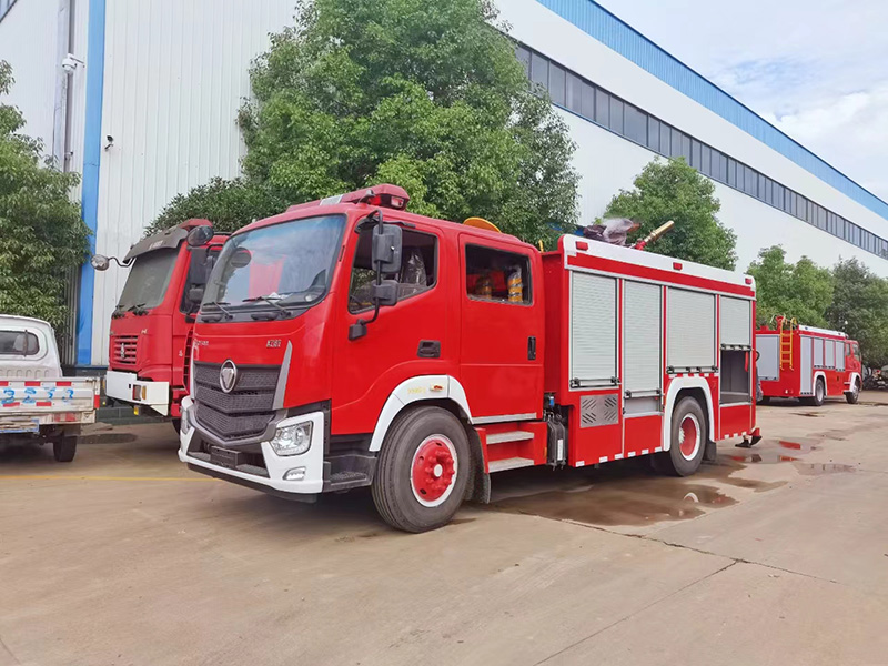 福田ES 6吨水罐消防车