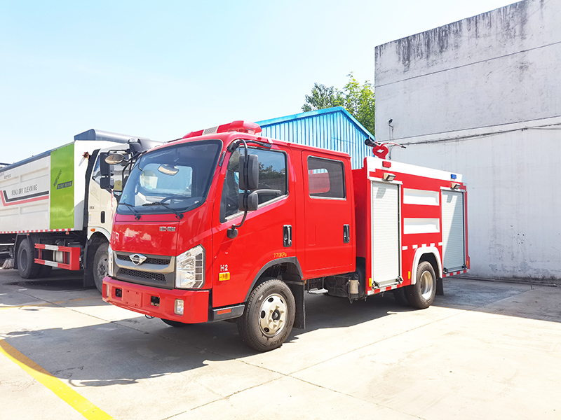 福田时代3吨水罐消防车