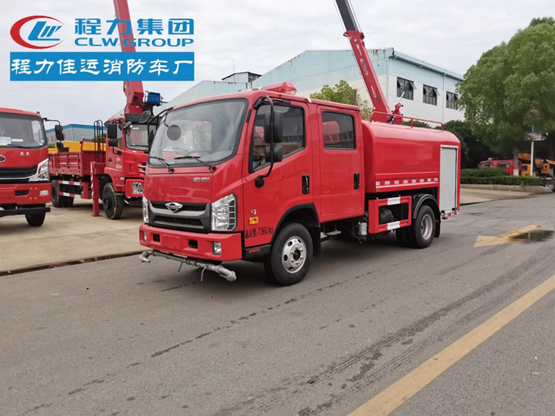 福田H2双排绿化喷洒车（圆罐消防洒水车）