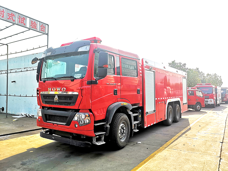 豪沃牌 国六16吨泡沫消防车